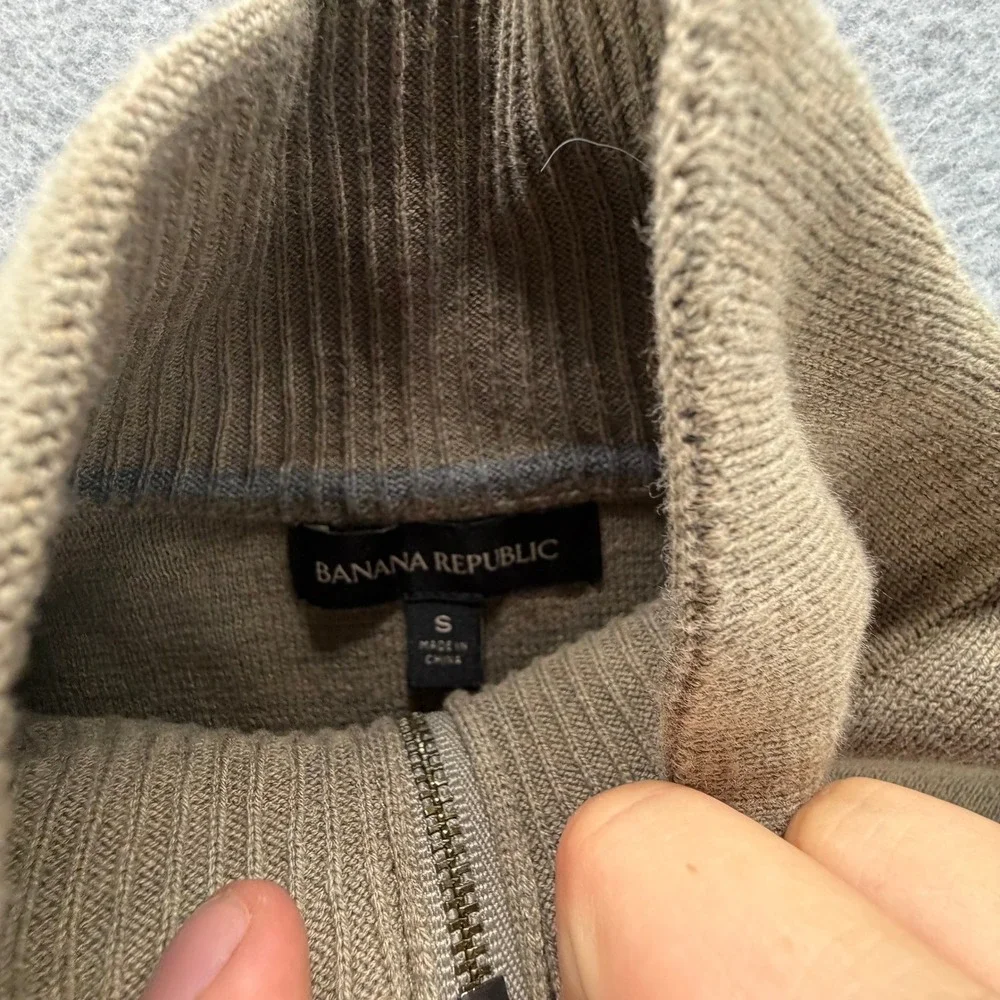 Banana Republic measurements pit